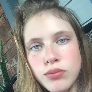 Meet your Posher, Bailey